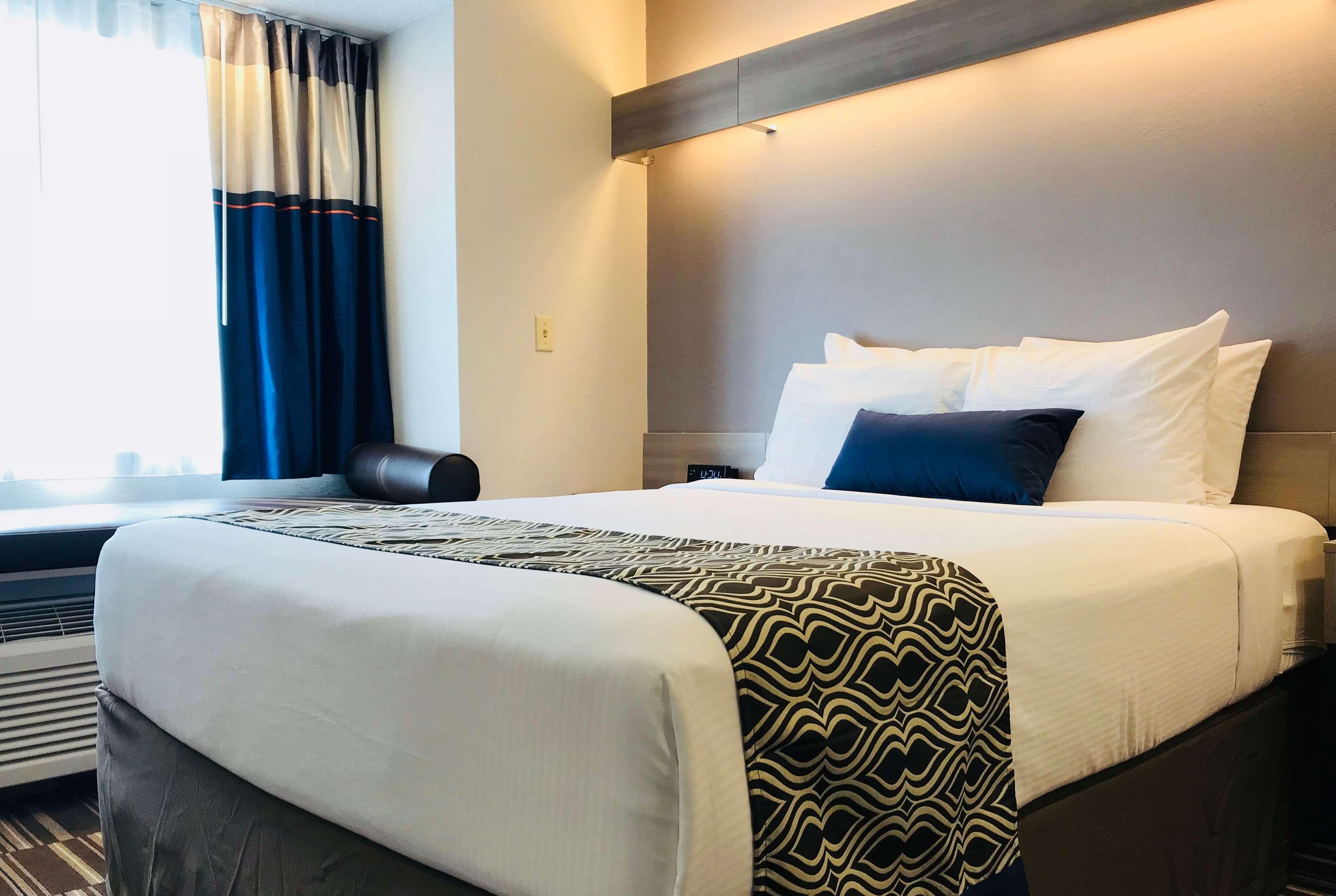 Microtel & By Wyndham Atlanta Buckhead Area 2*