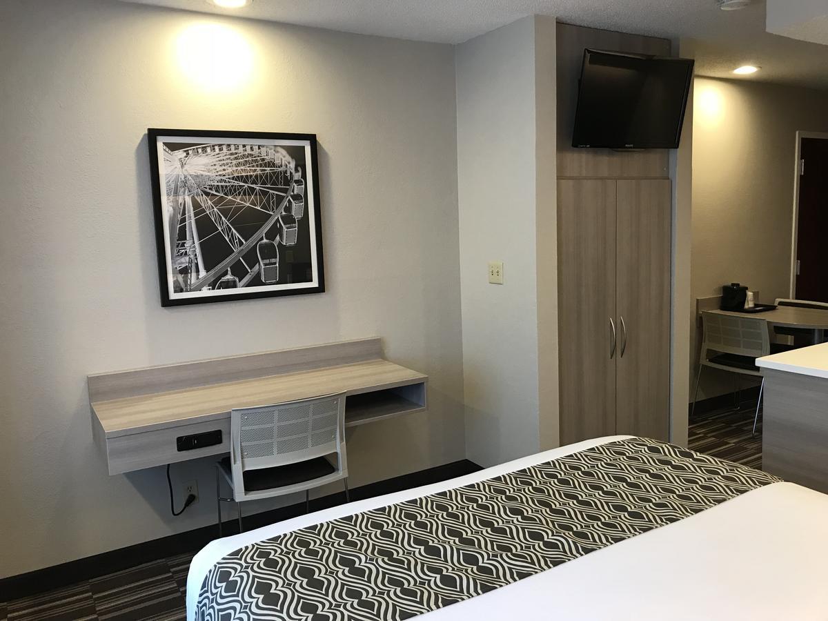 Hotel Microtel & By Wyndham Atlanta Buckhead Area 2*