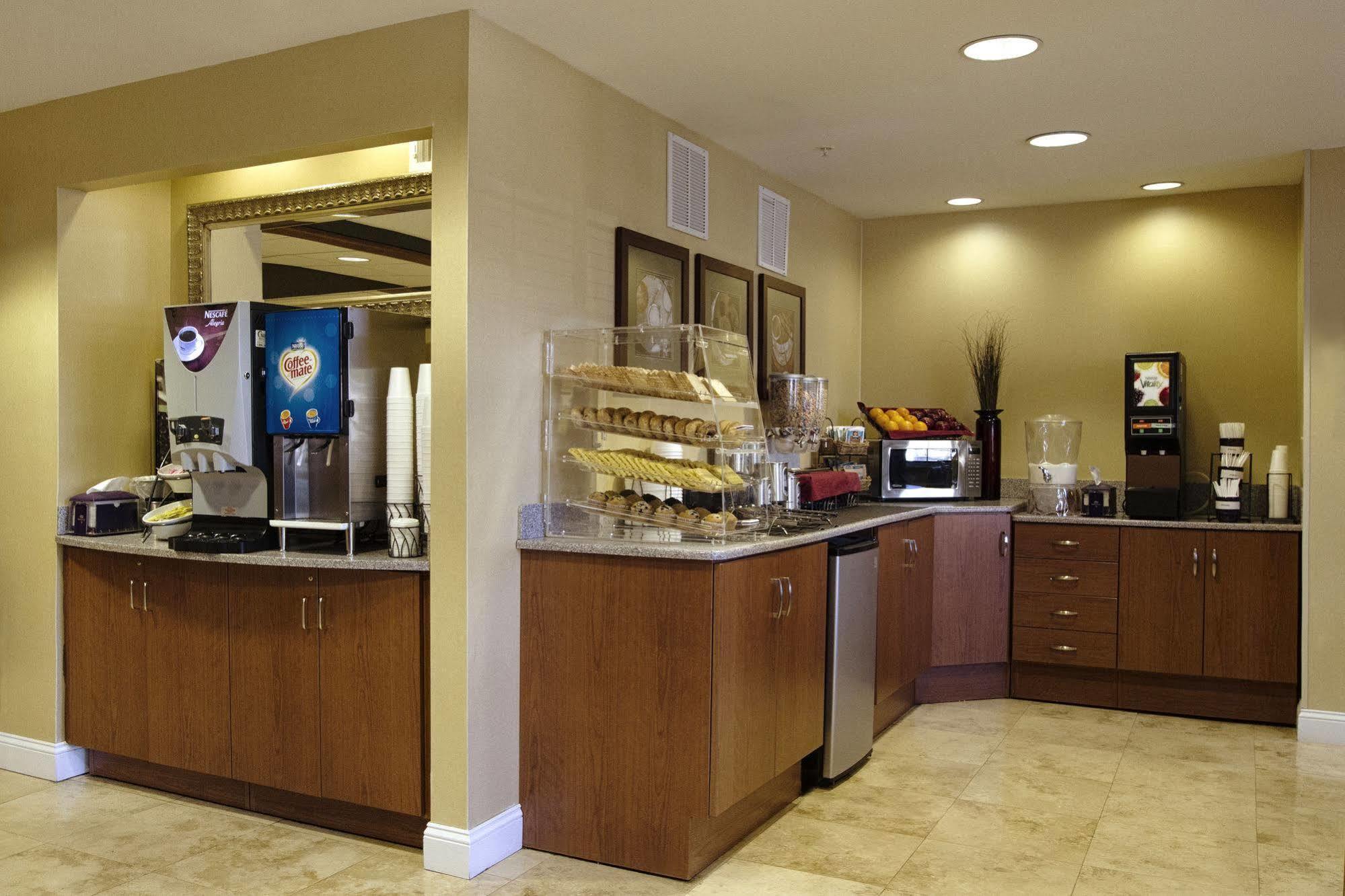 Microtel & By Wyndham Atlanta Buckhead Area 2*